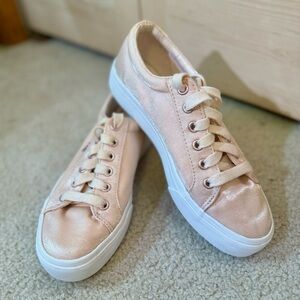 Keds Women’s Pink Sneakers